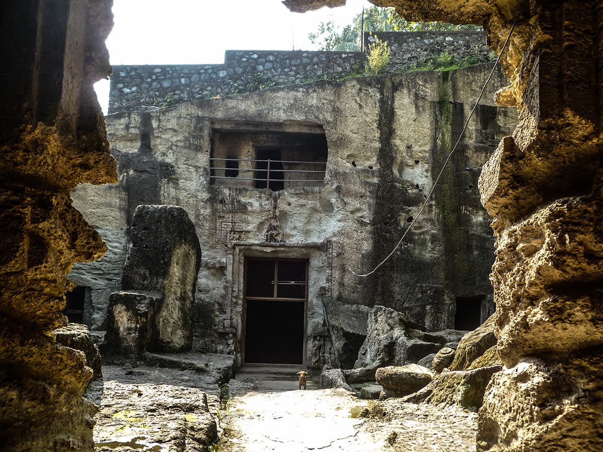 ٦ مناطق سرية وسحرية في مومباي 5 Jogeshwari Caves